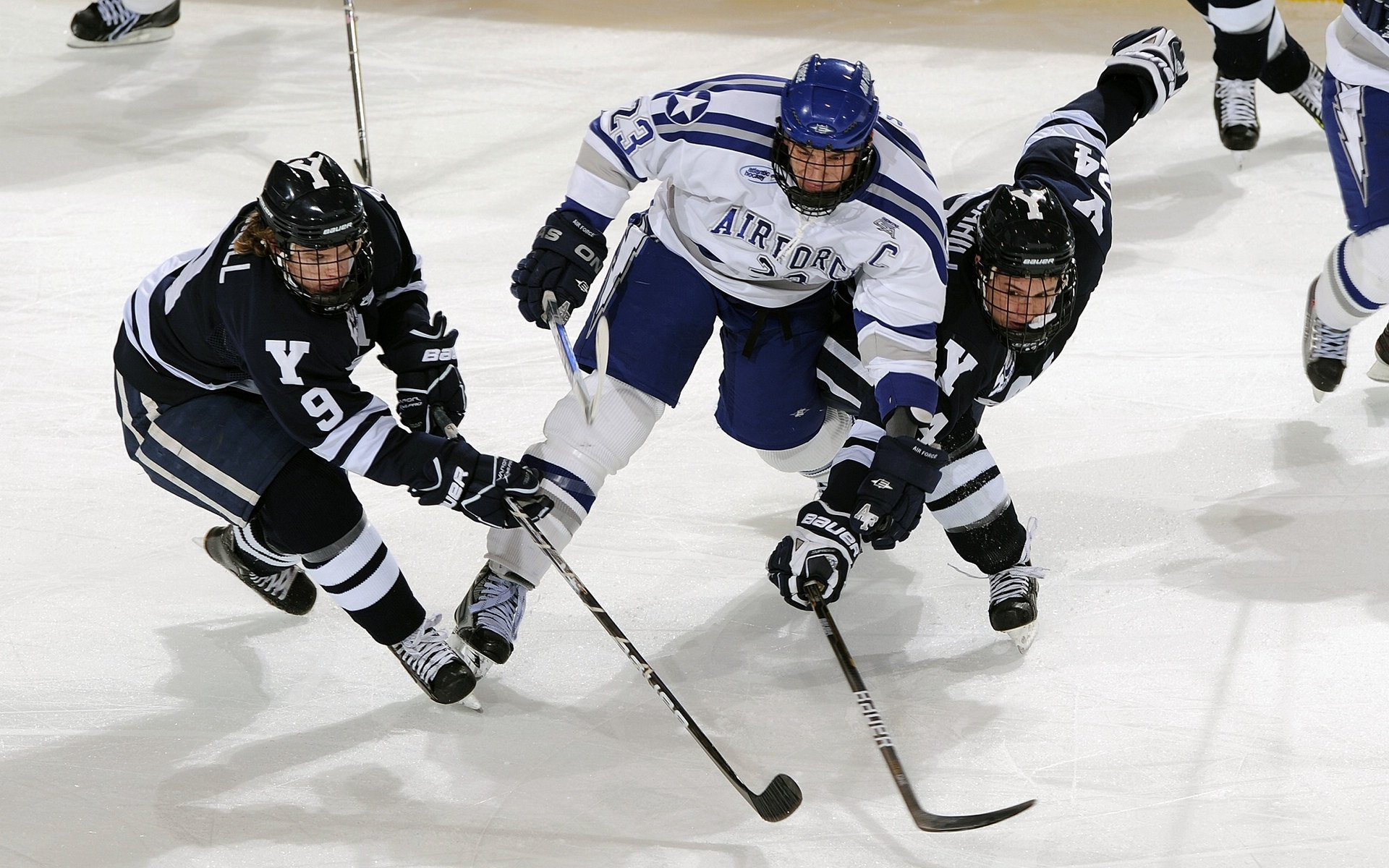 绝境中的孤胆英雄，许昕扛起全队，波兰队险胜德国队的背后