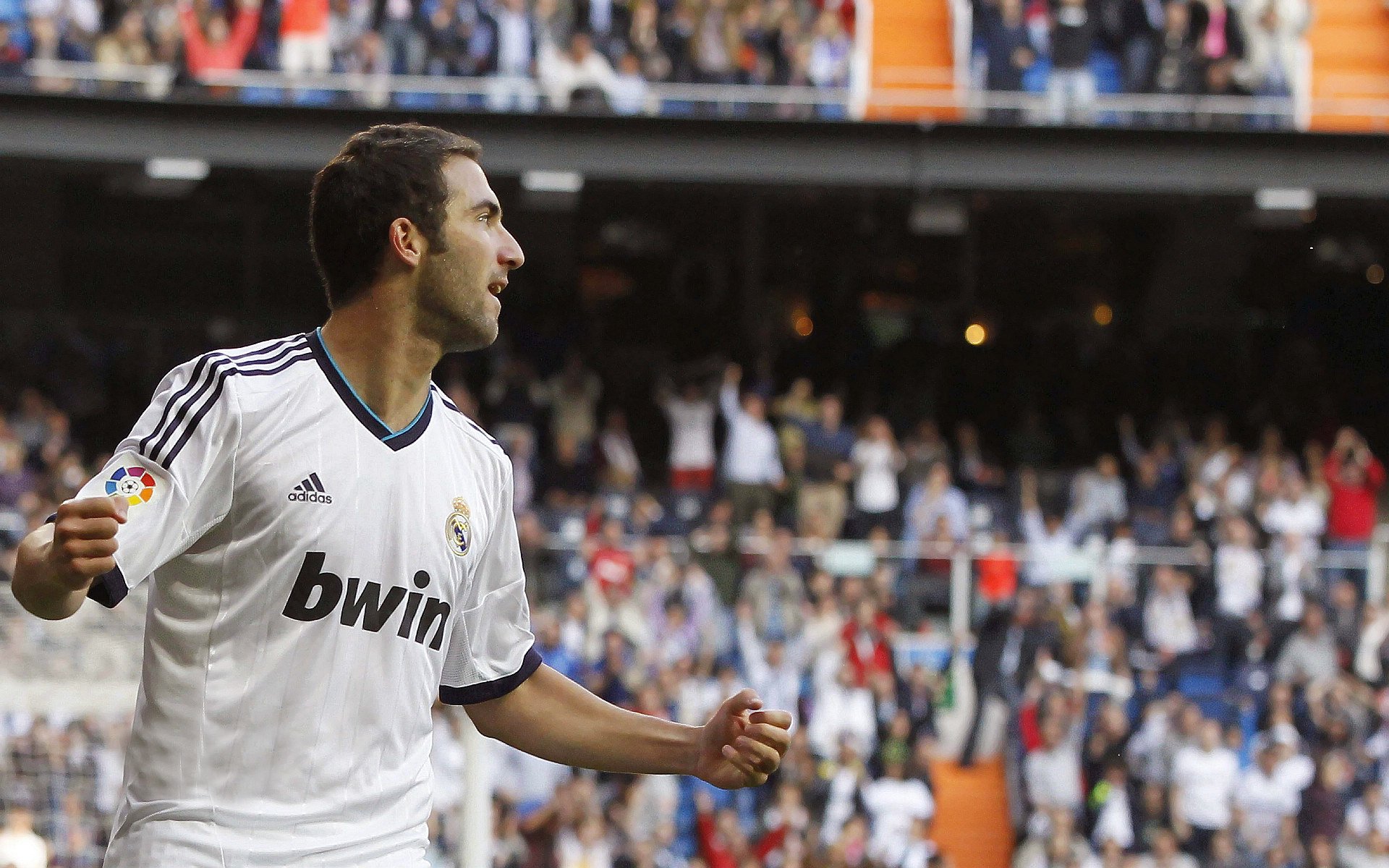 赛道新秩序，哈斯车队轻取阿斯顿马丁，佩雷兹刷新单圈纪录