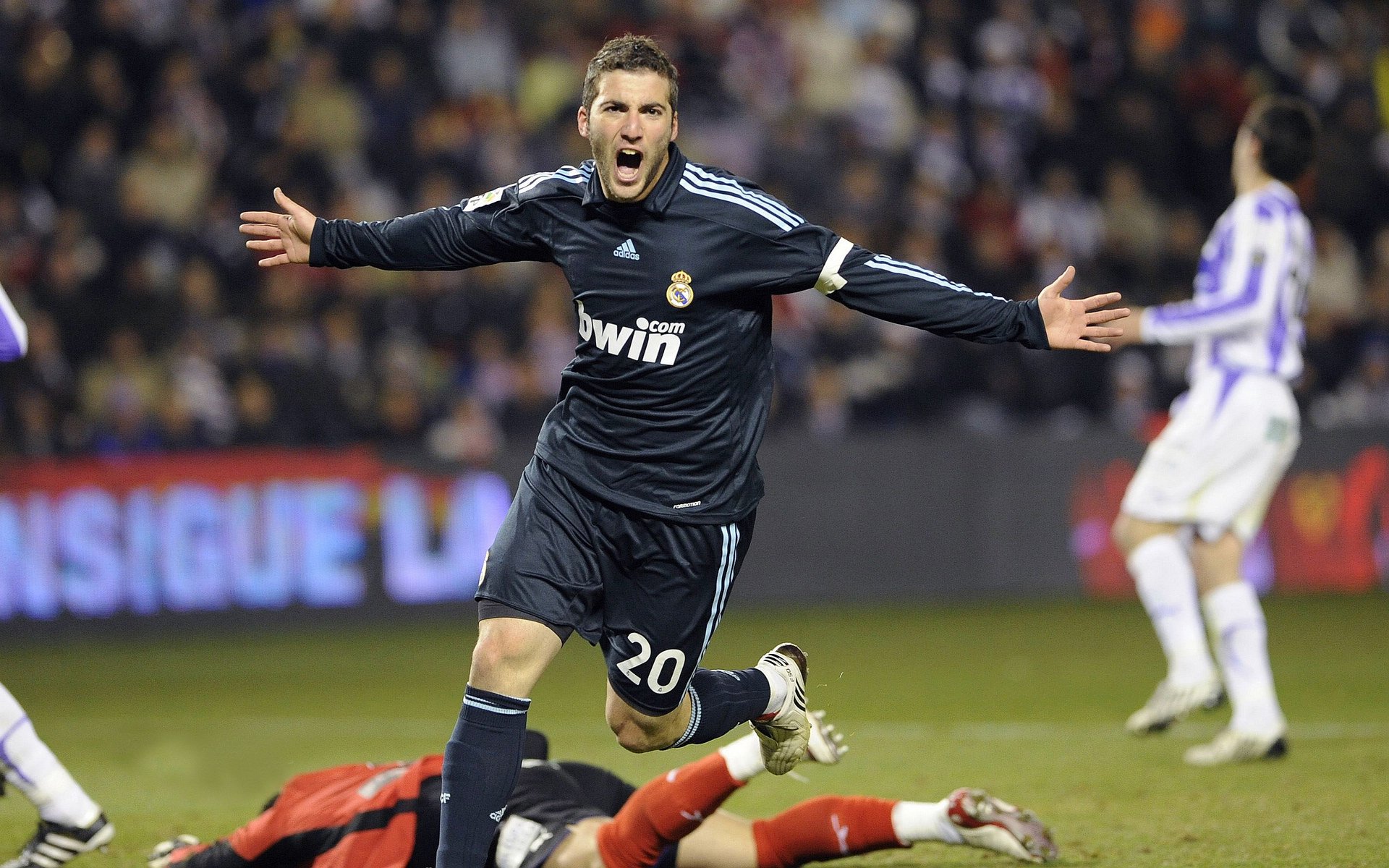柏林之夜,2026世界杯H组巅峰对决,德国绝杀挪威,维尼修斯用完美攻守转换定义巨星时刻